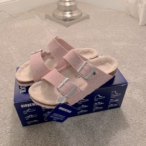 Birkenstock Arizona Rivet wool sandals in soft pink, women’s size 38 (size 7)